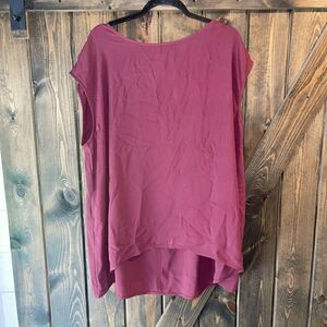 NWOT HALOGEN Sleeveless Back Cutout Blouse